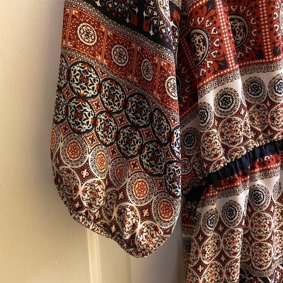 maurice’s Cute Blouse - Picture 9 of 11